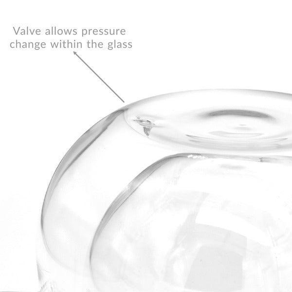 Close-up of the pressure valve in a double-walled mug base